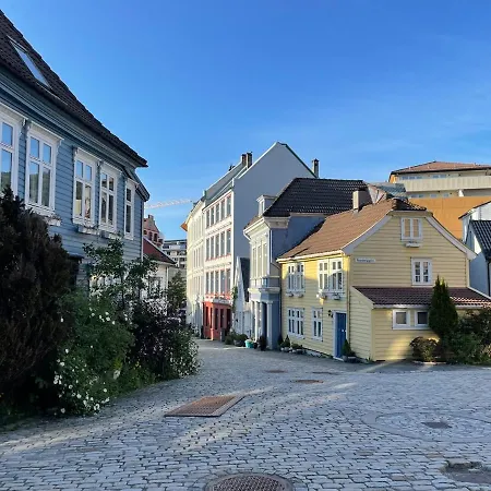 Centrally In A Charming And Peaceful Neighborhood